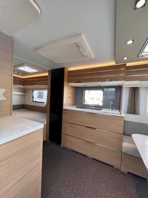 Adria Adora 522 UP - Adria