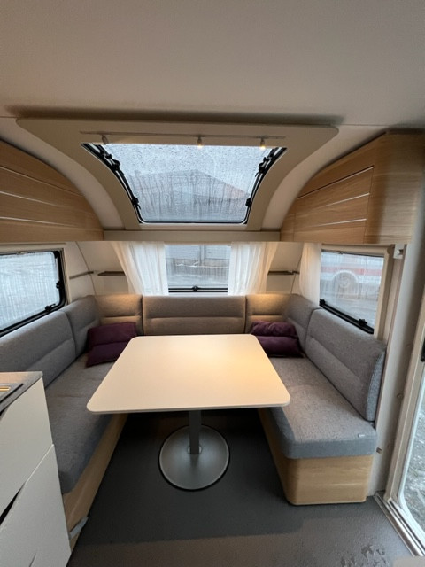 Adria Adora 613 HT AC och 30 Campingnätter på Köpet! - Adria