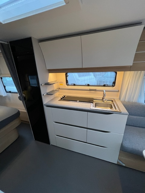 Adria Adora 613 HT AC och 30 Campingnätter på Köpet! - Adria