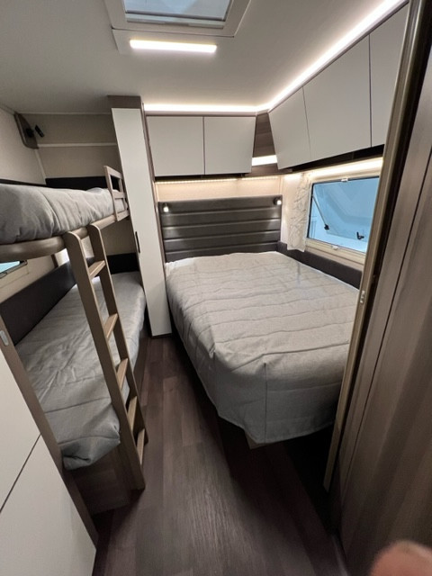 KABE Estate 560 GLE KS - KABE