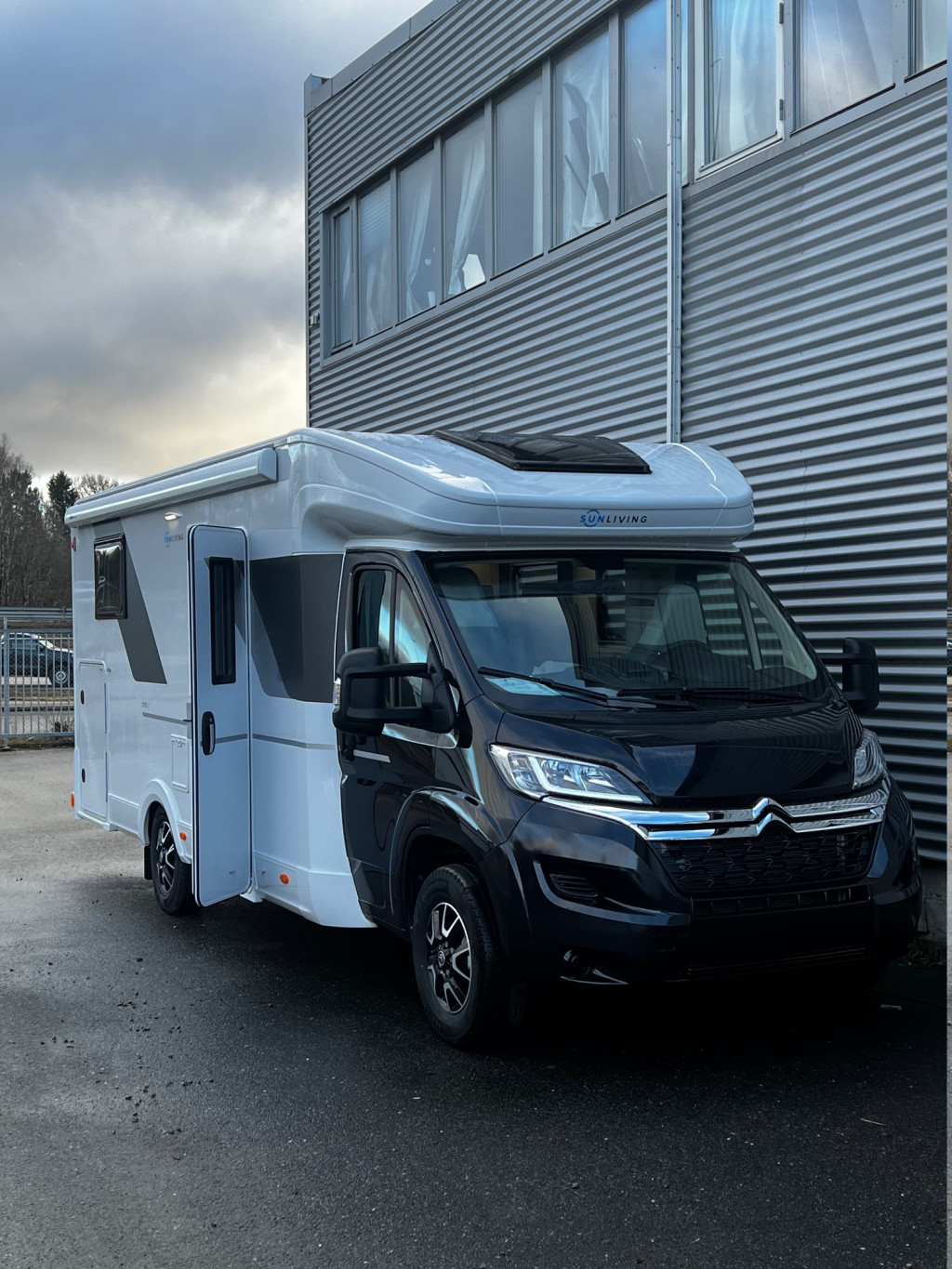 Sun Living S 75SC - CITROEN 6.3 2,2 140HP 35L - Sun Living