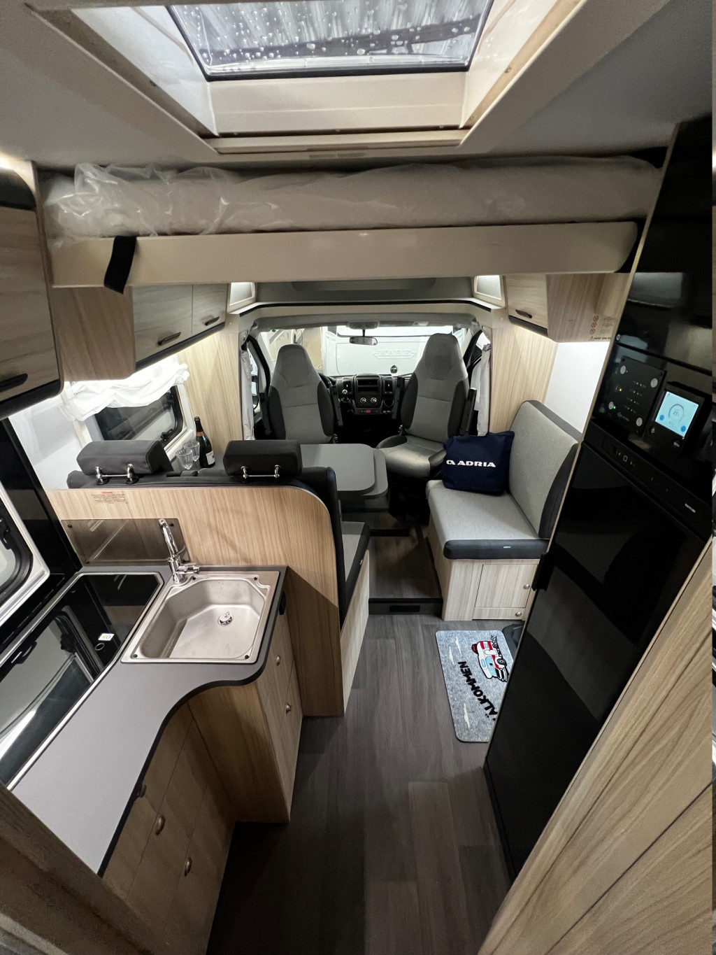 Sun Living S 75SC - CITROEN 6.3 2,2 140HP 35L - Sun Living