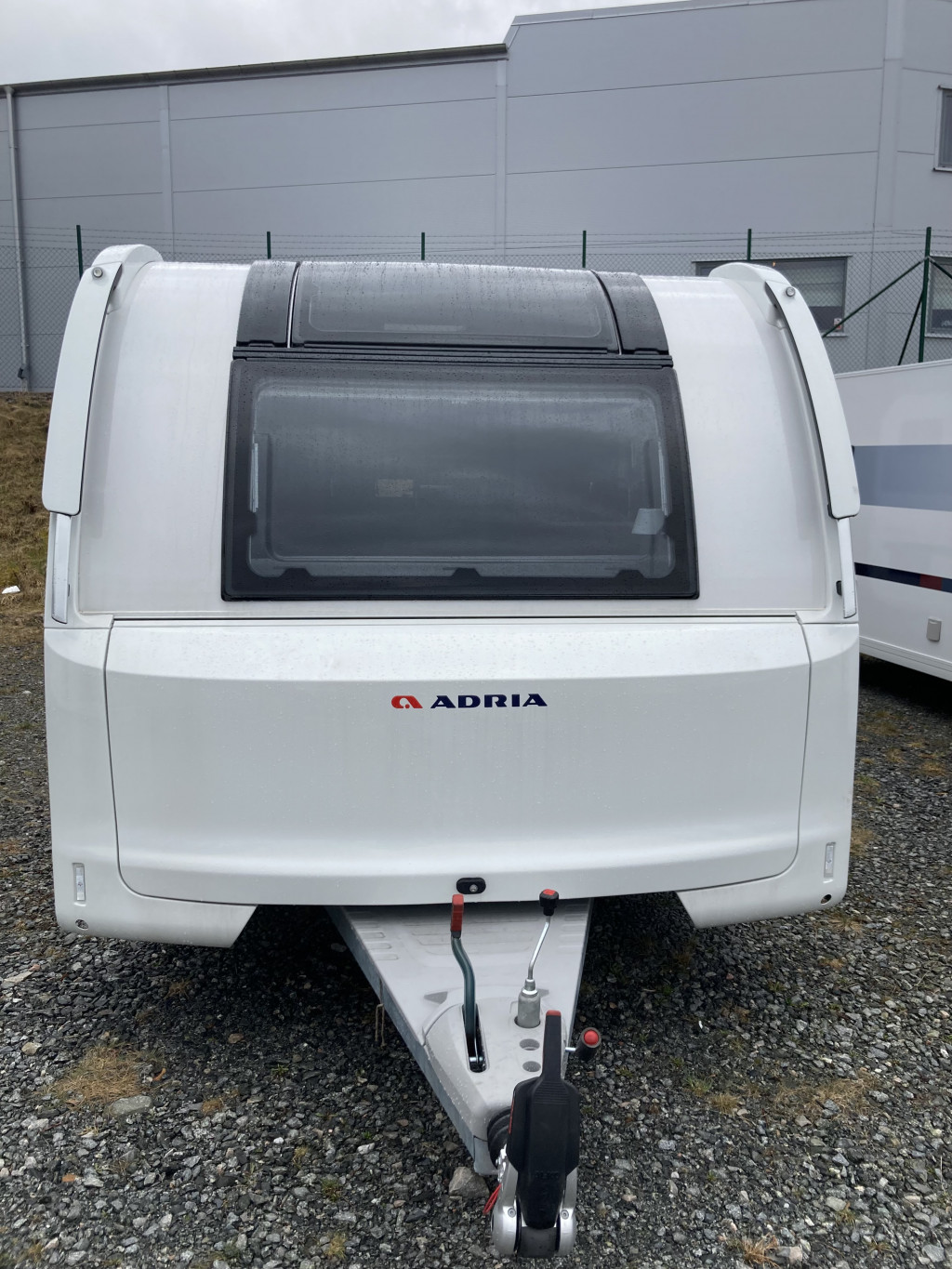 Alpina 663 UK AC OCH CAMPINGBILJETTER PÅ KÖPET - Adria
