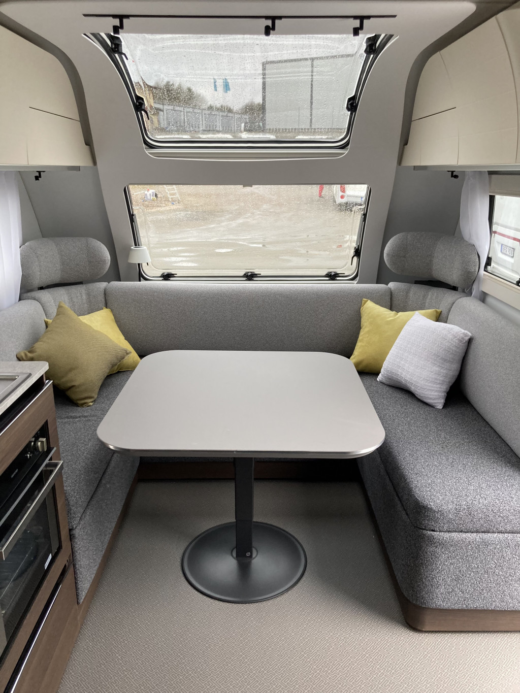 Adria Alpina 663 UK AC OCH CAMPINGBILJETTER PÅ KÖPET - Adria