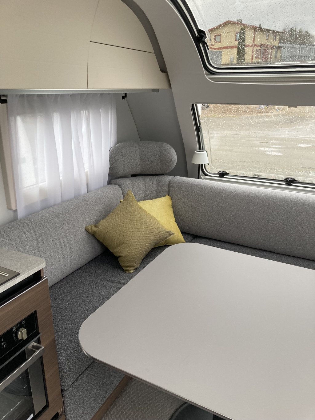 Adria Alpina 663 UK AC OCH CAMPINGBILJETTER PÅ KÖPET - Adria
