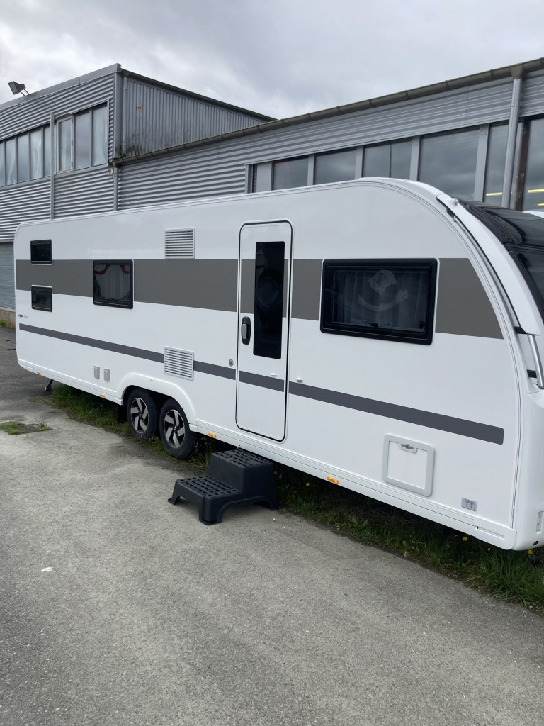 Adria Alpina 763 UK AC OCH CAMPINGBILJETTER PÅ KÖPET - Adria