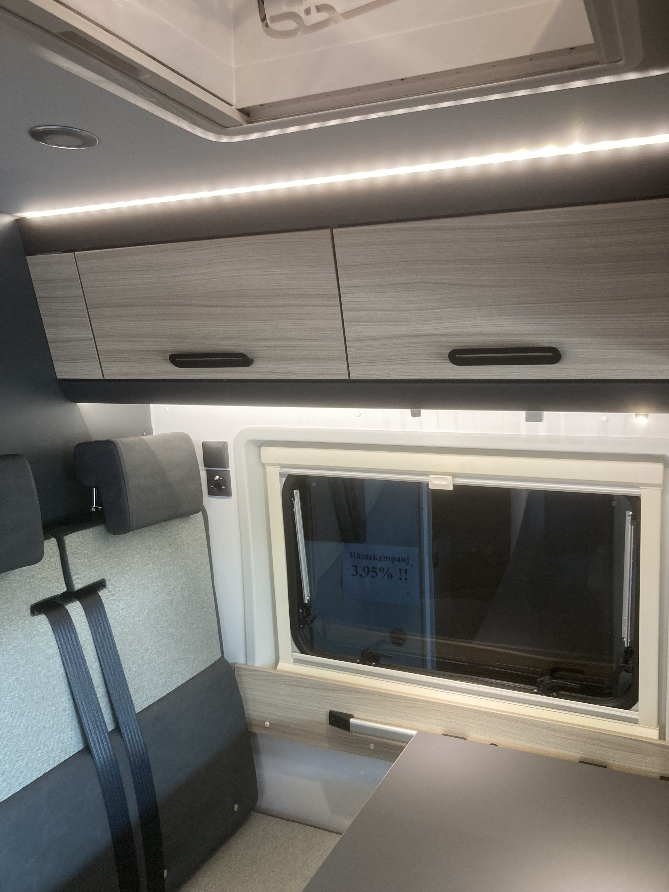 Sun Living V 60 SP *B-kort*Dragkrok*Automat - Sun Living