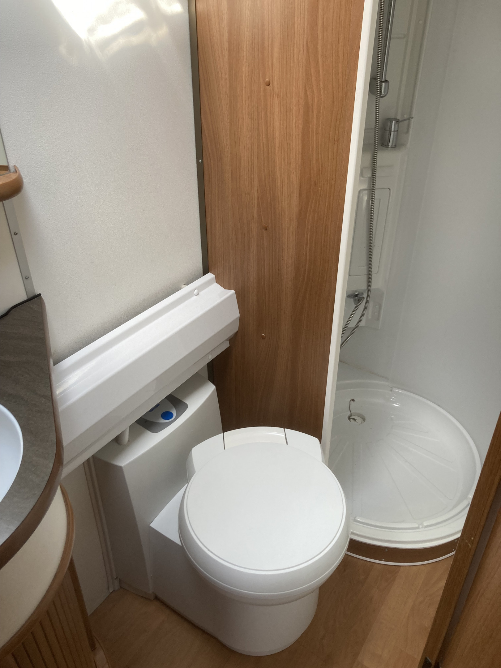 KABE KABE ROYAL 610 DXL KS - KABE