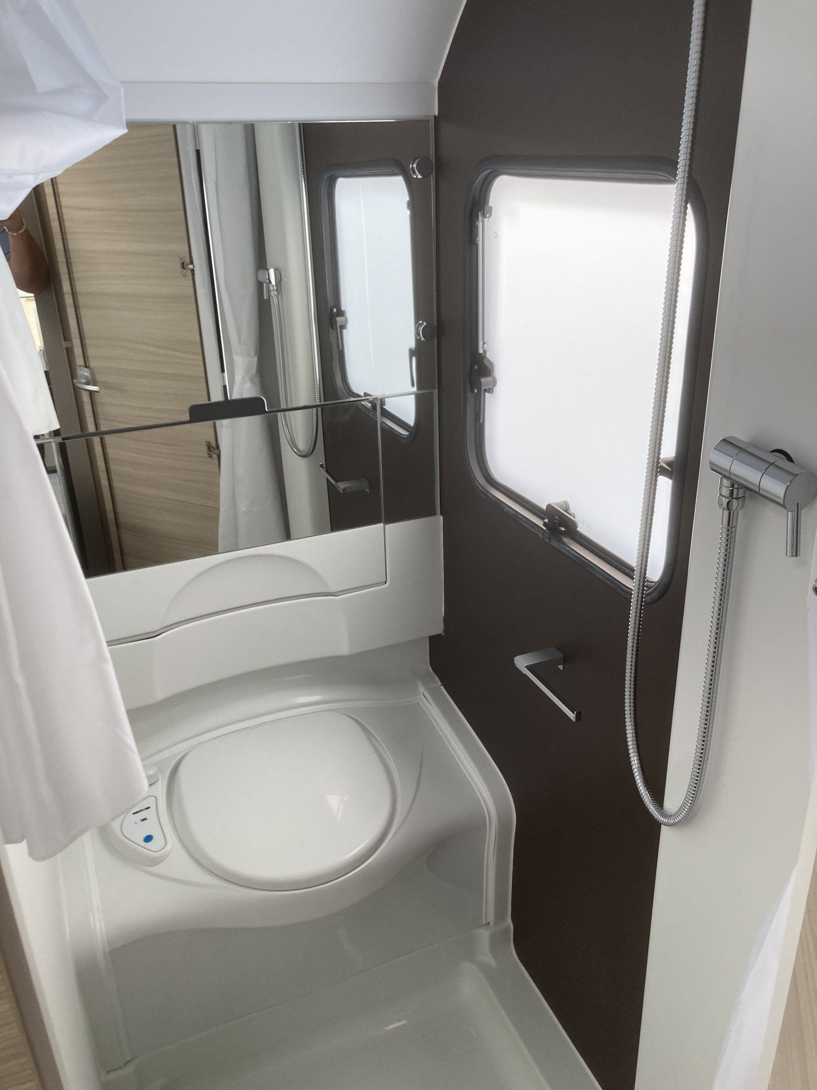 Adria ALTEA 432PX "Förmedlingsobjekt" 1300 kg - Adria