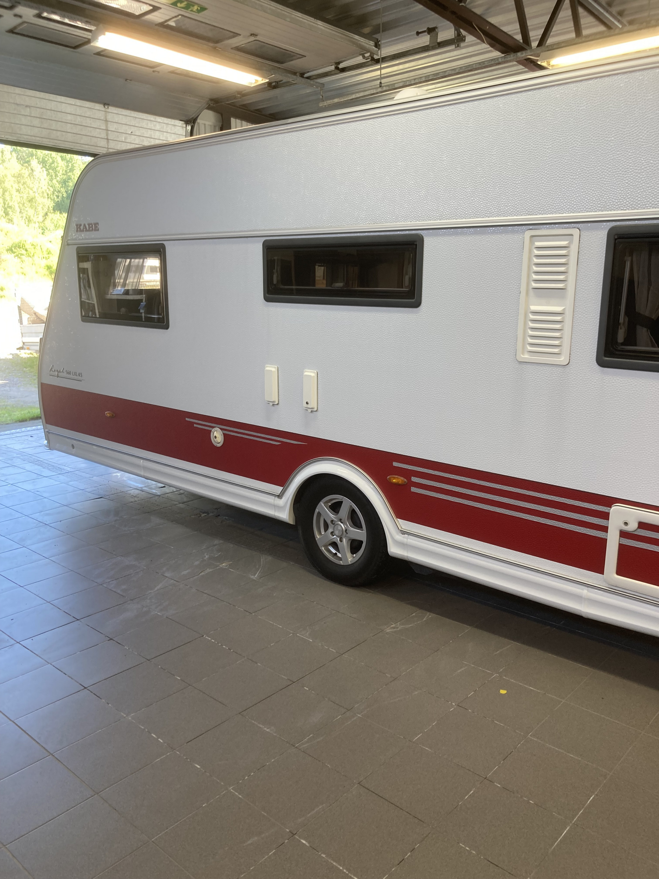 KABE ROYAL 560 LXL KS "AC, Mover , Förtält" Förmedling - KABE