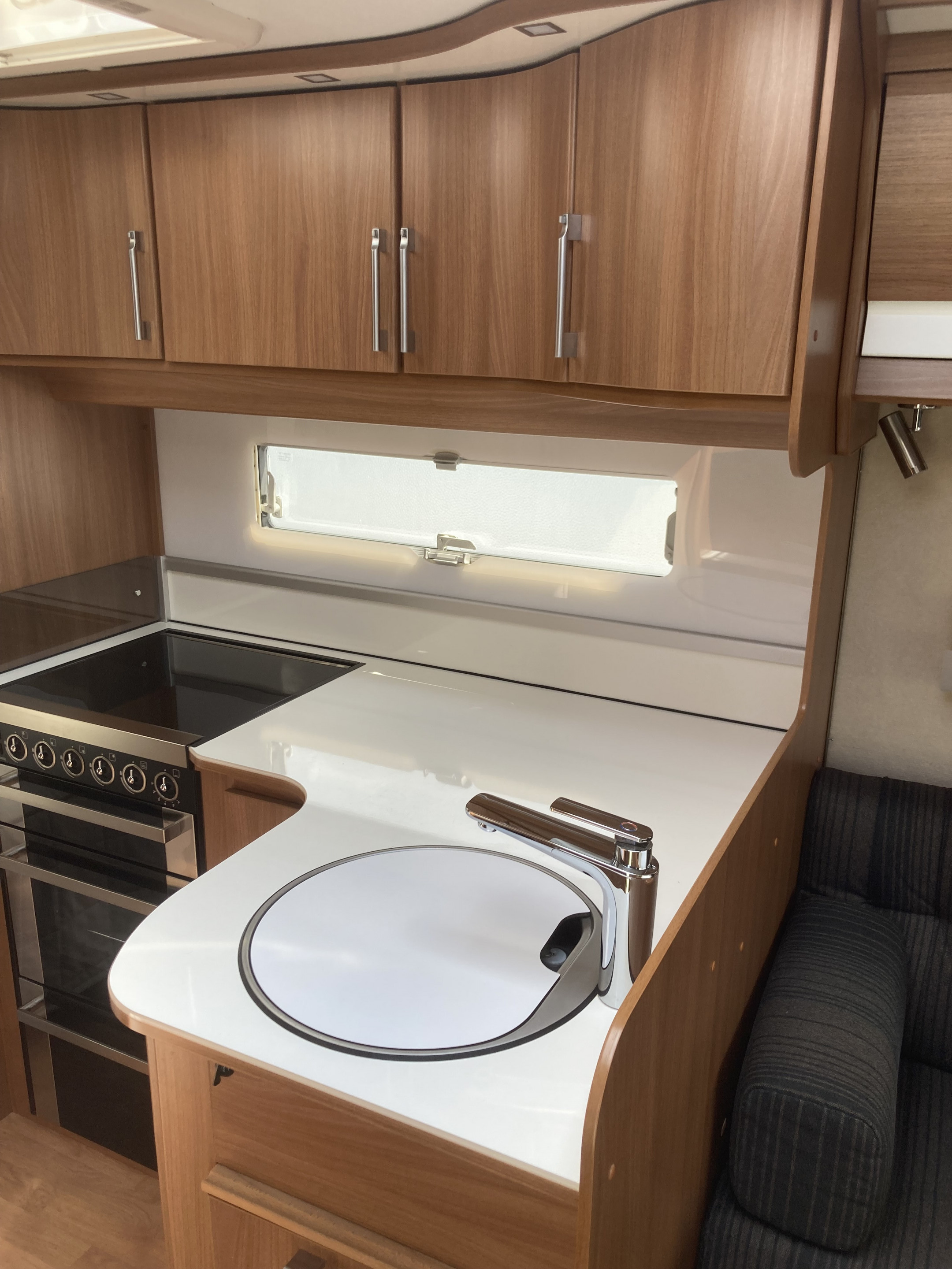 KABE ROYAL 560 LXL KS "AC, Mover , Förtält" Förmedling - KABE