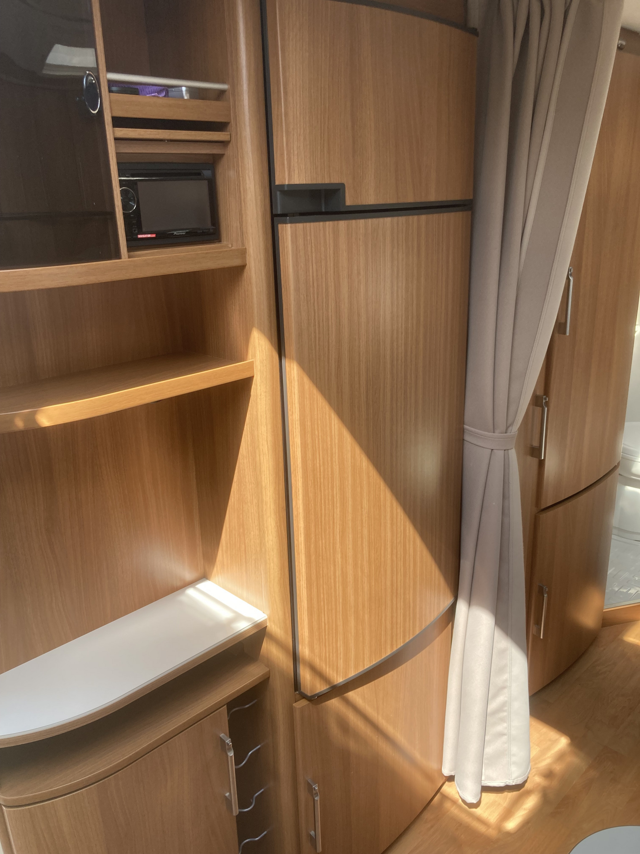 KABE ROYAL 560 LXL KS "AC, Mover , Förtält" Förmedling - KABE