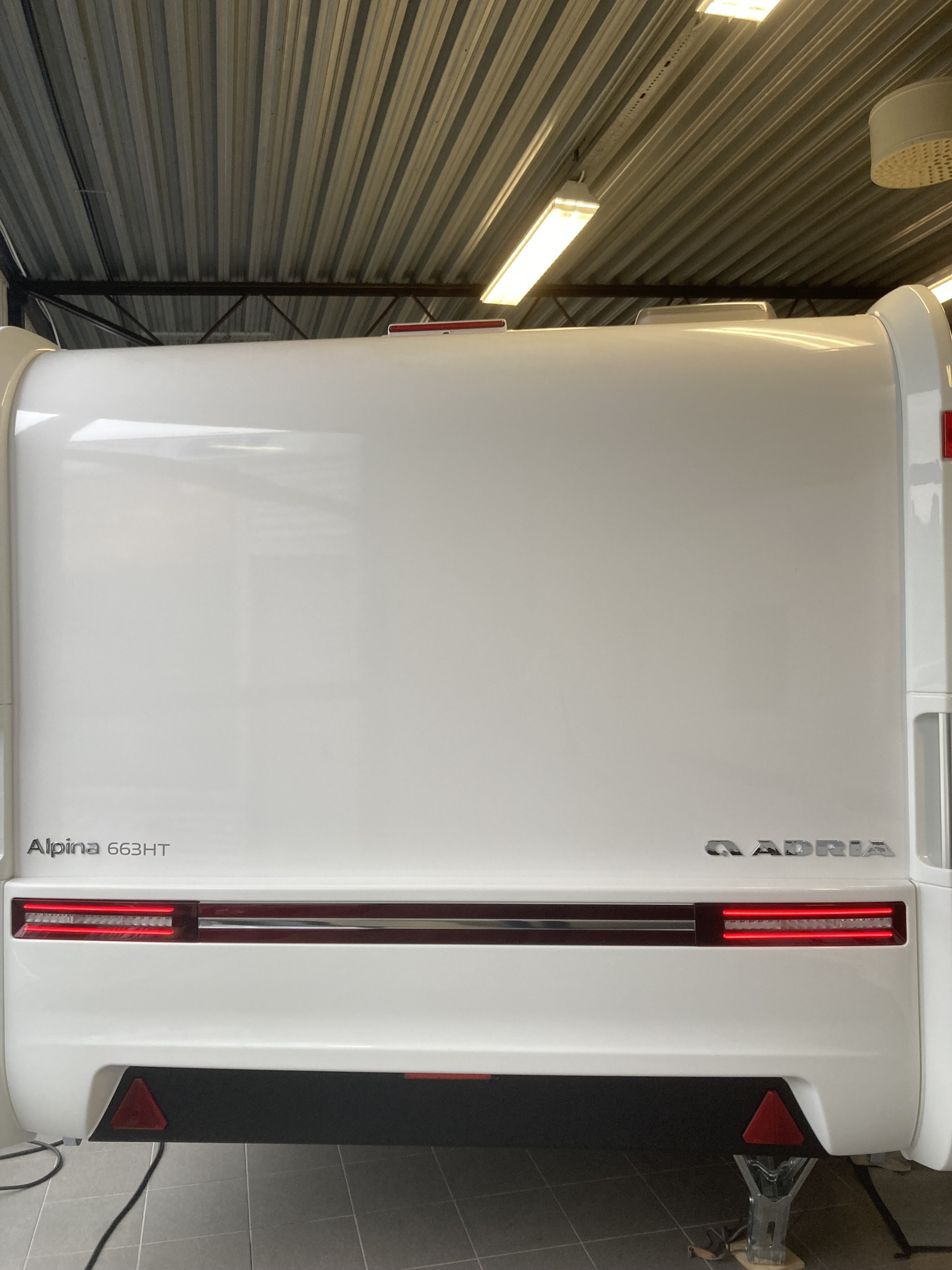 Adria ALPINA 663 HT - Adria
