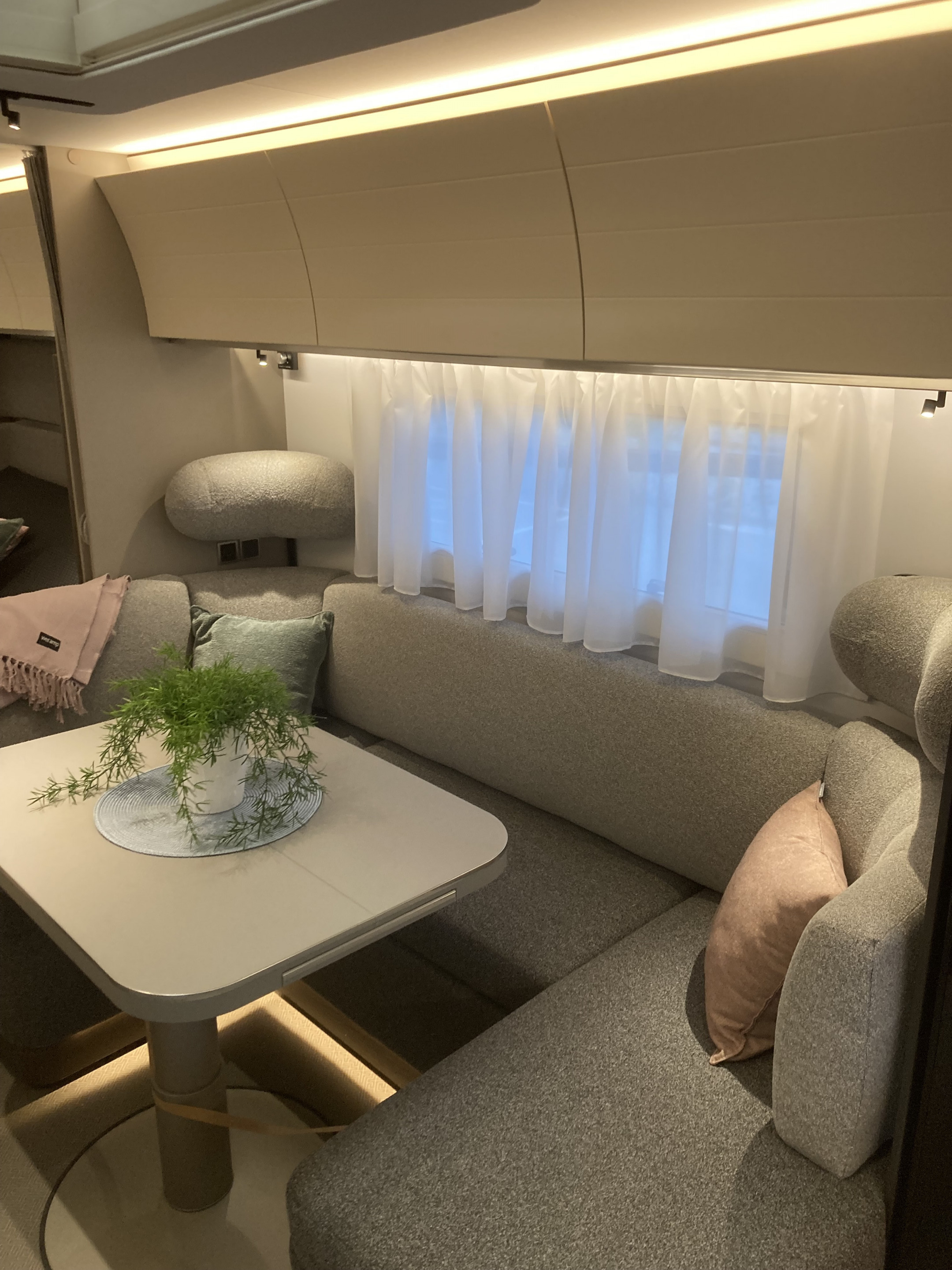 Adria ALPINA 663 HT - Adria