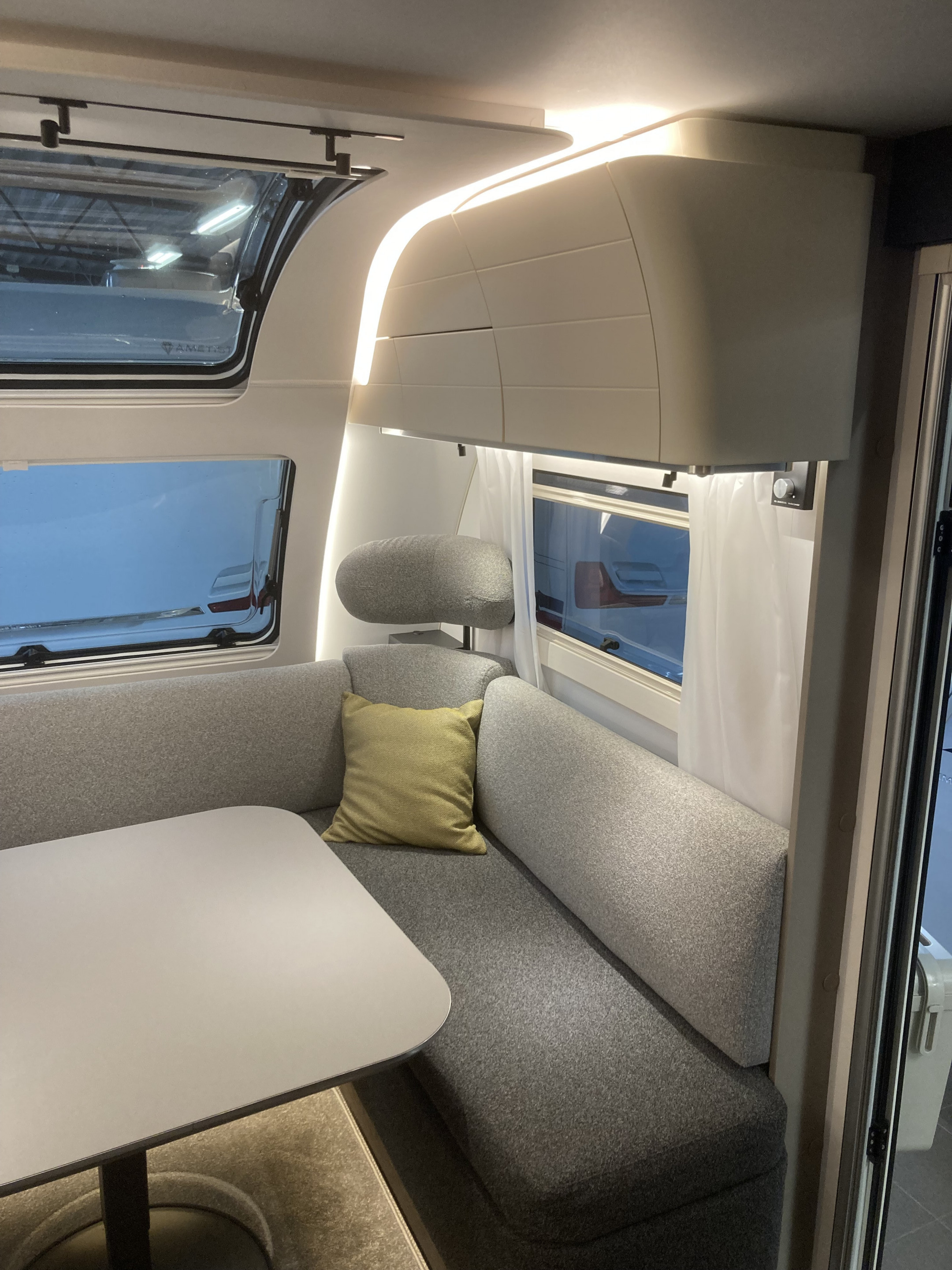 Adria ALPINA 613 UT - Adria