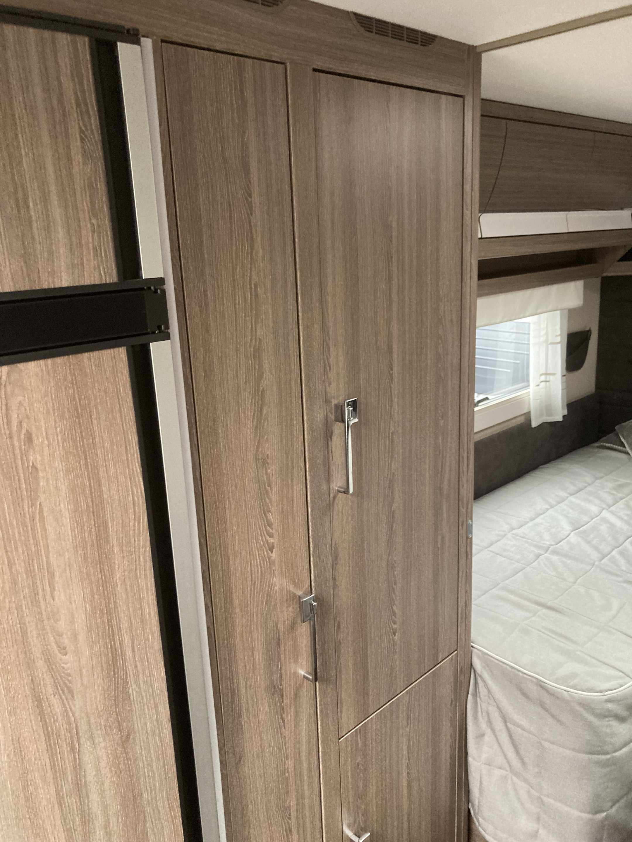 KABE Safir GLE ks - KABE