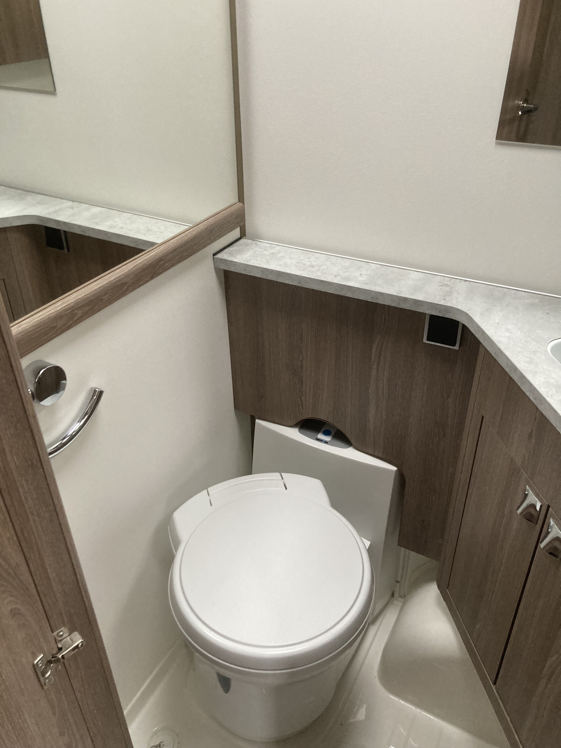KABE Safir GLE ks - KABE