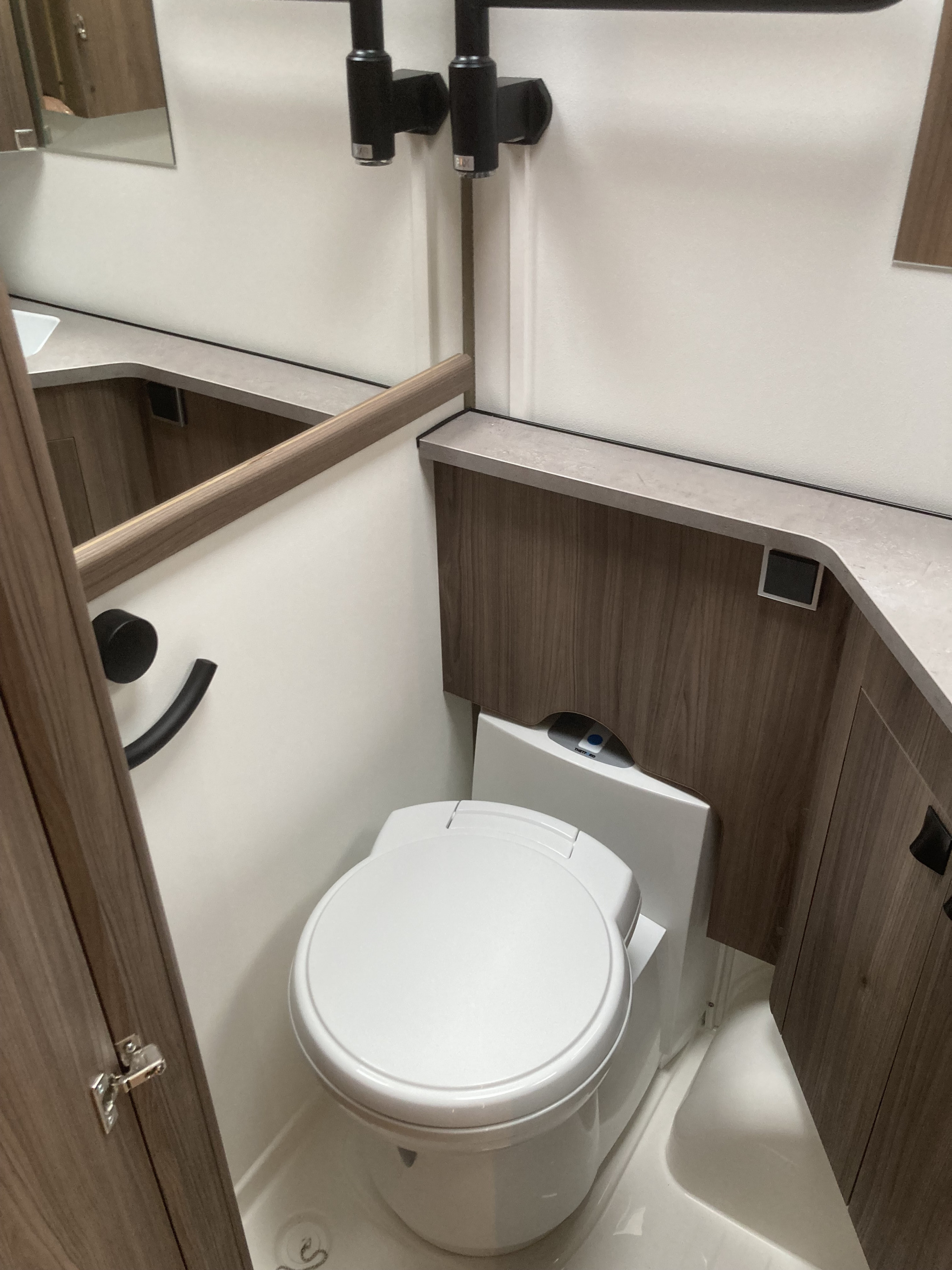 KABE ROYAL 630 GLE KS - KABE