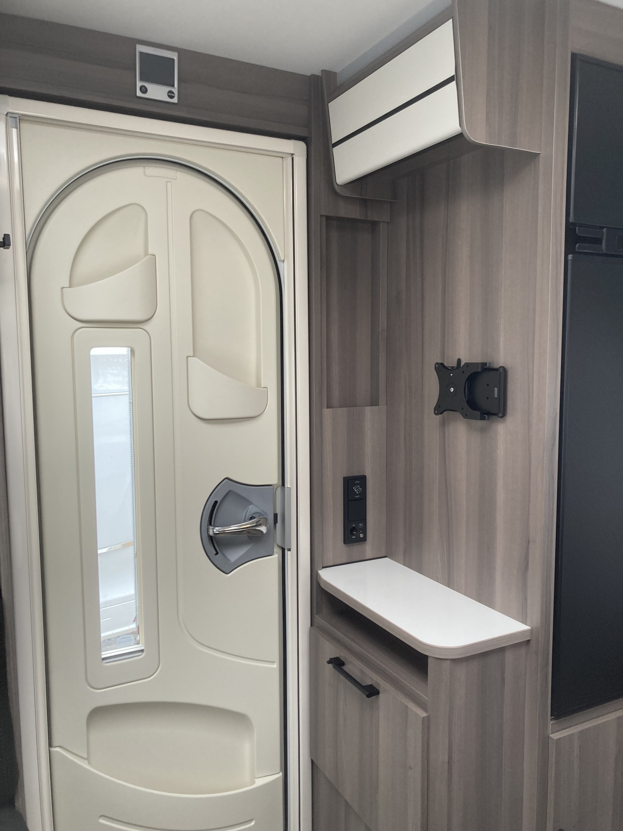 KABE ESTATE 470 XL - KABE