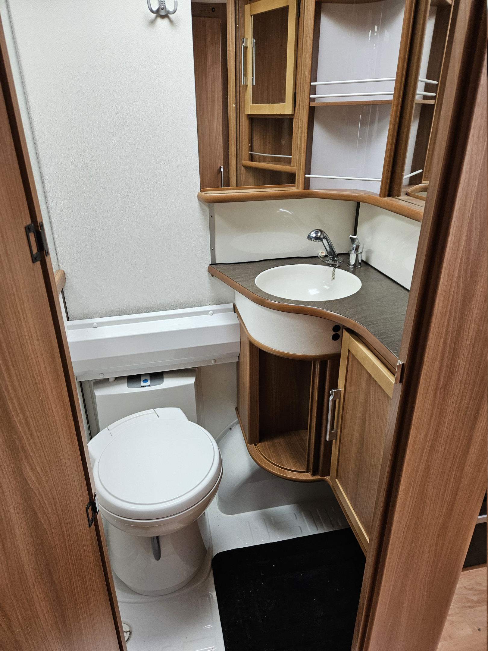 KABE KABE ROYAL 560 LGLE KS Förmedling - KABE