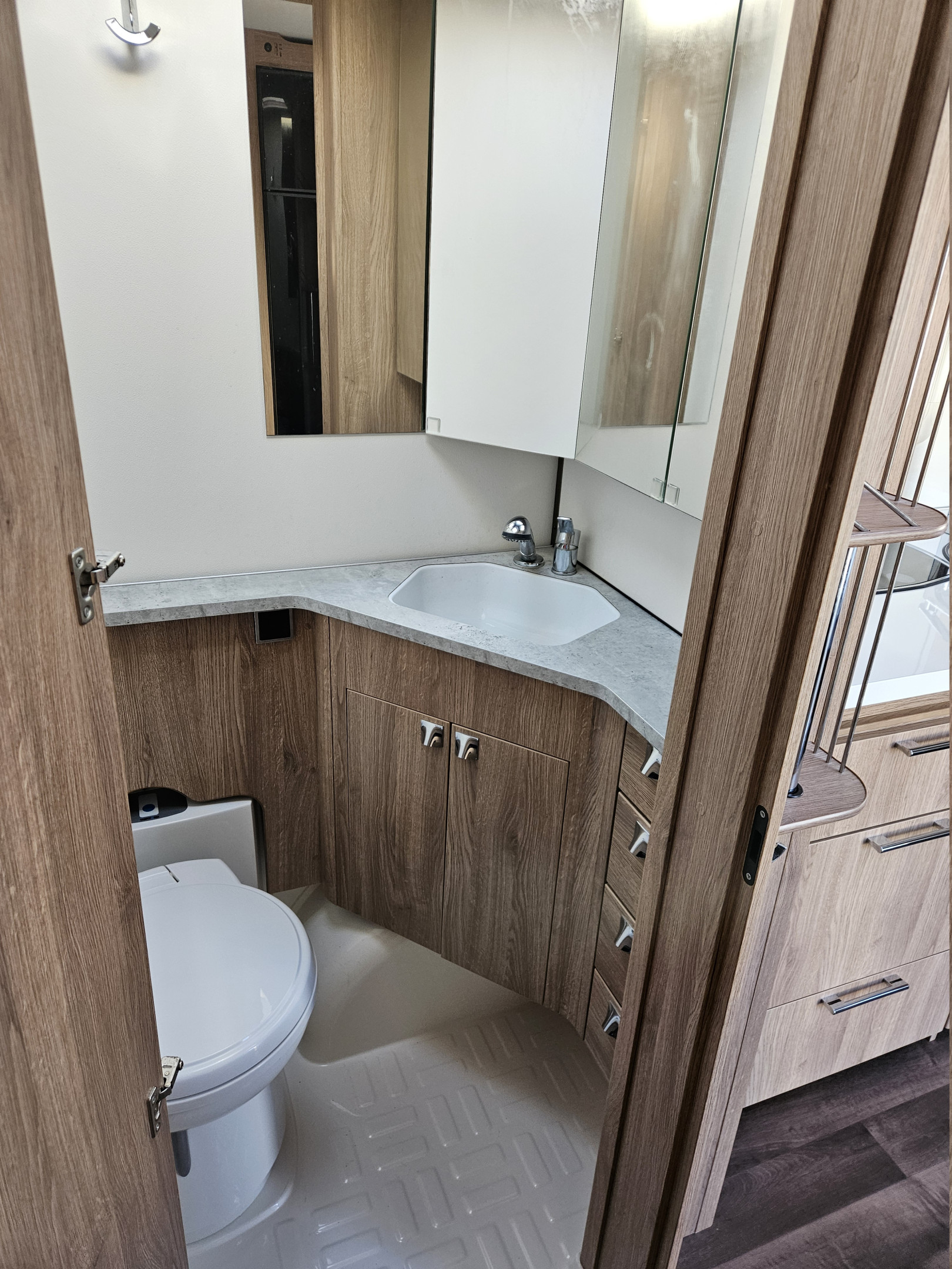 KABE CLASSIC 560 GLE KS - KABE