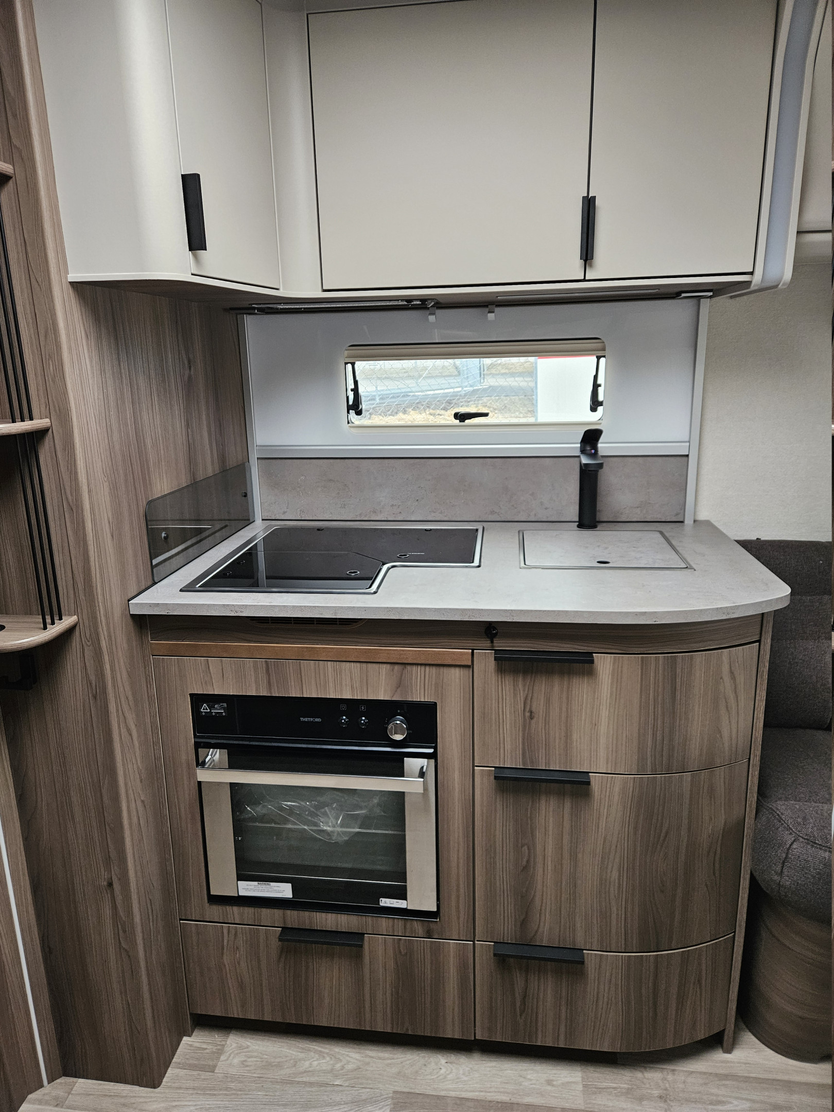 KABE ROYAL 560 GLE KS - KABE