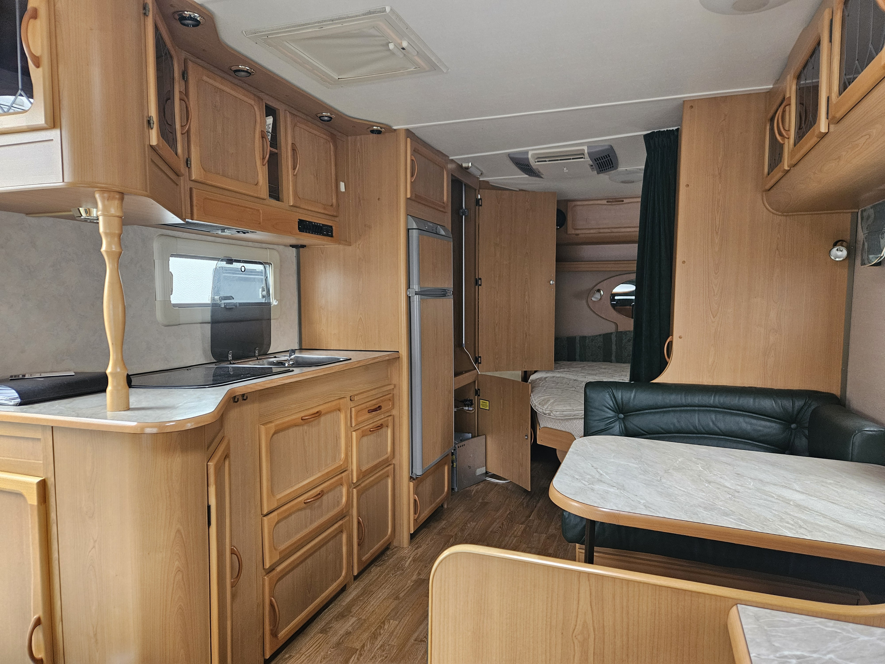 KABE ROYAL 720 GXL KS - KABE