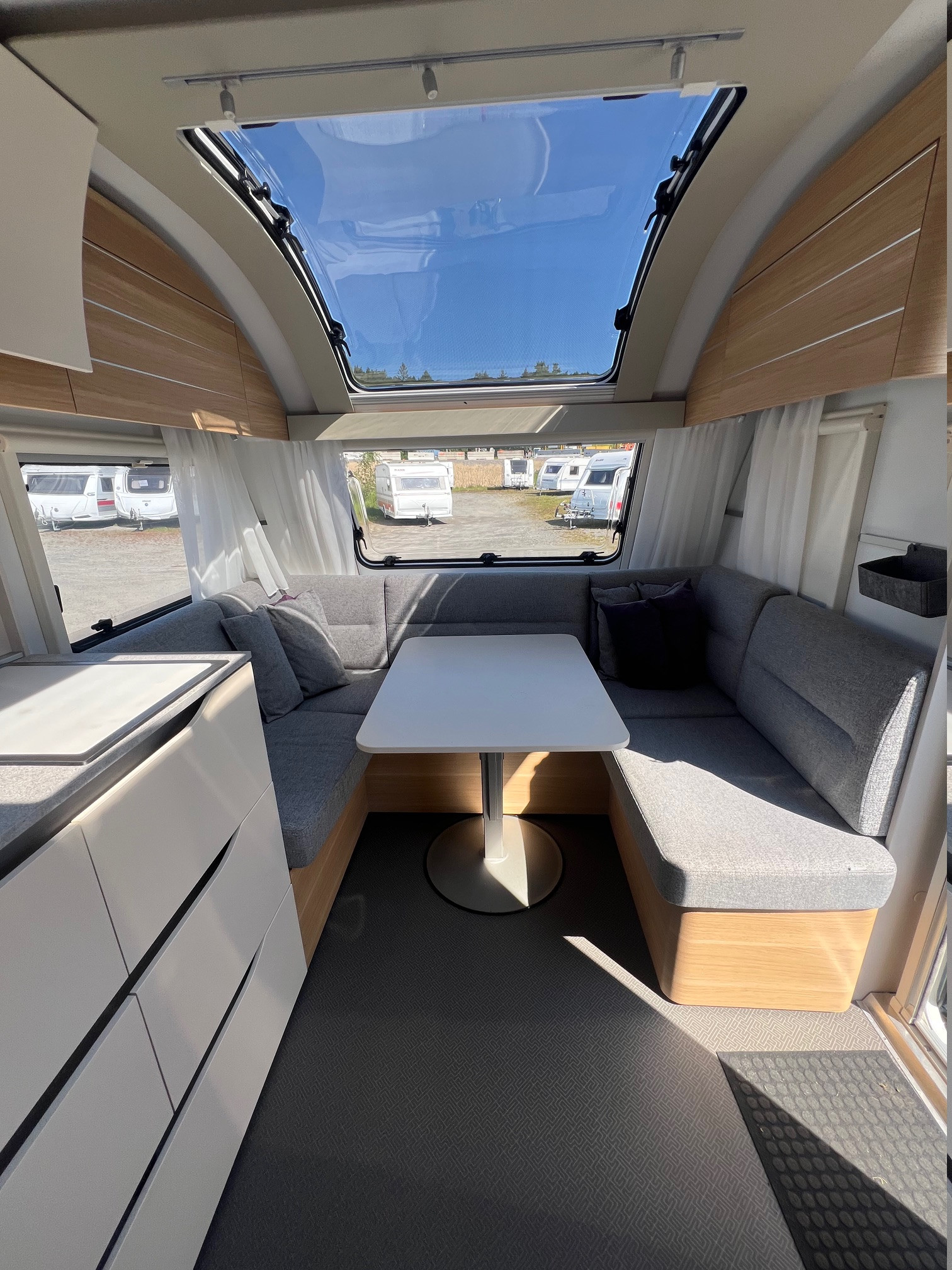 Adria ADORA 572 UT "Dusch"Inkommande" - Adria