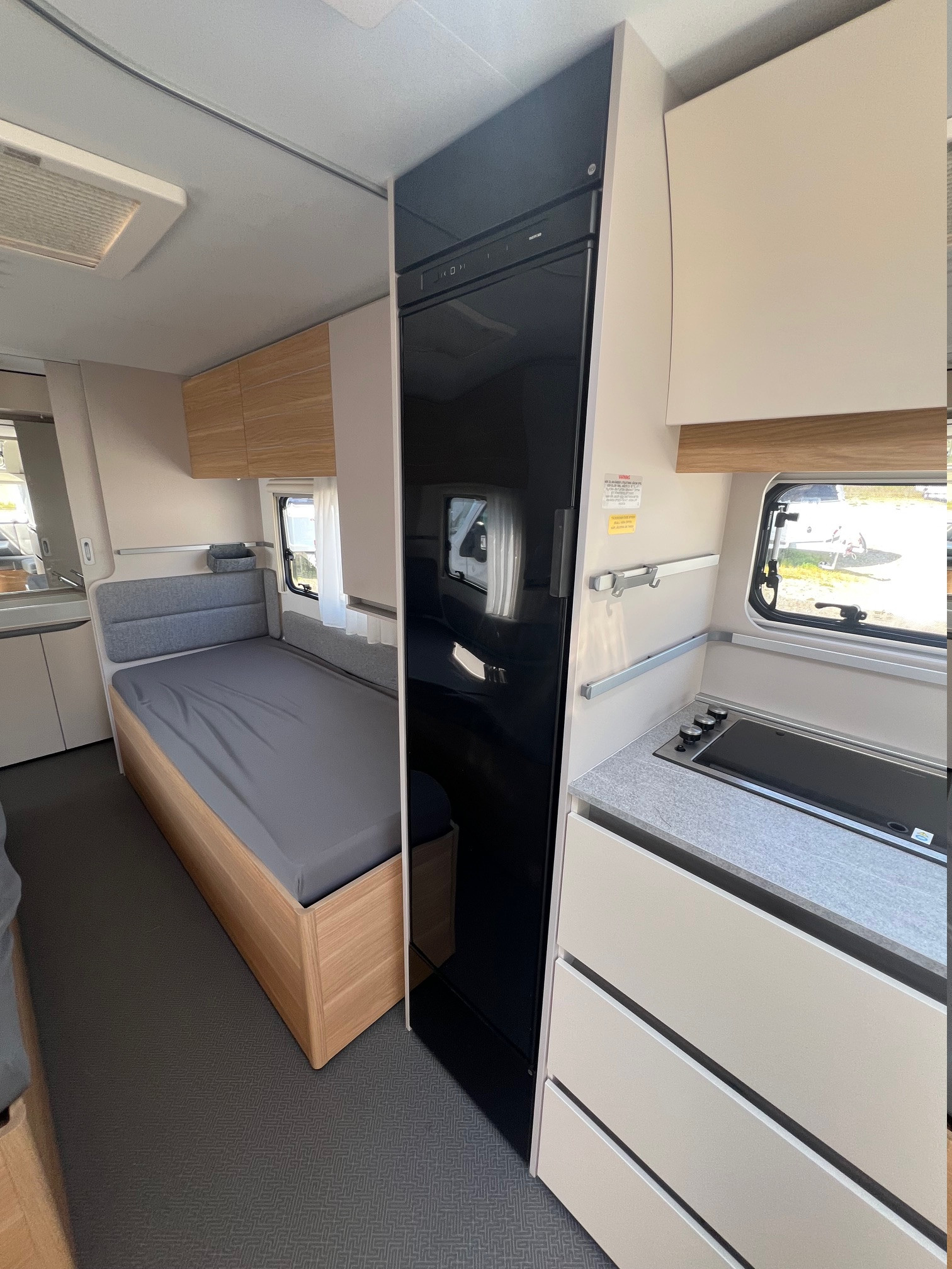 Adria ADORA 572 UT "Dusch"Inkommande" - Adria
