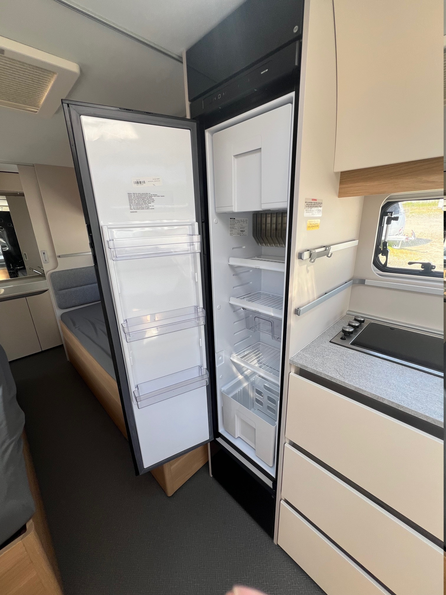 Adria ADORA 572 UT "Dusch"Inkommande" - Adria