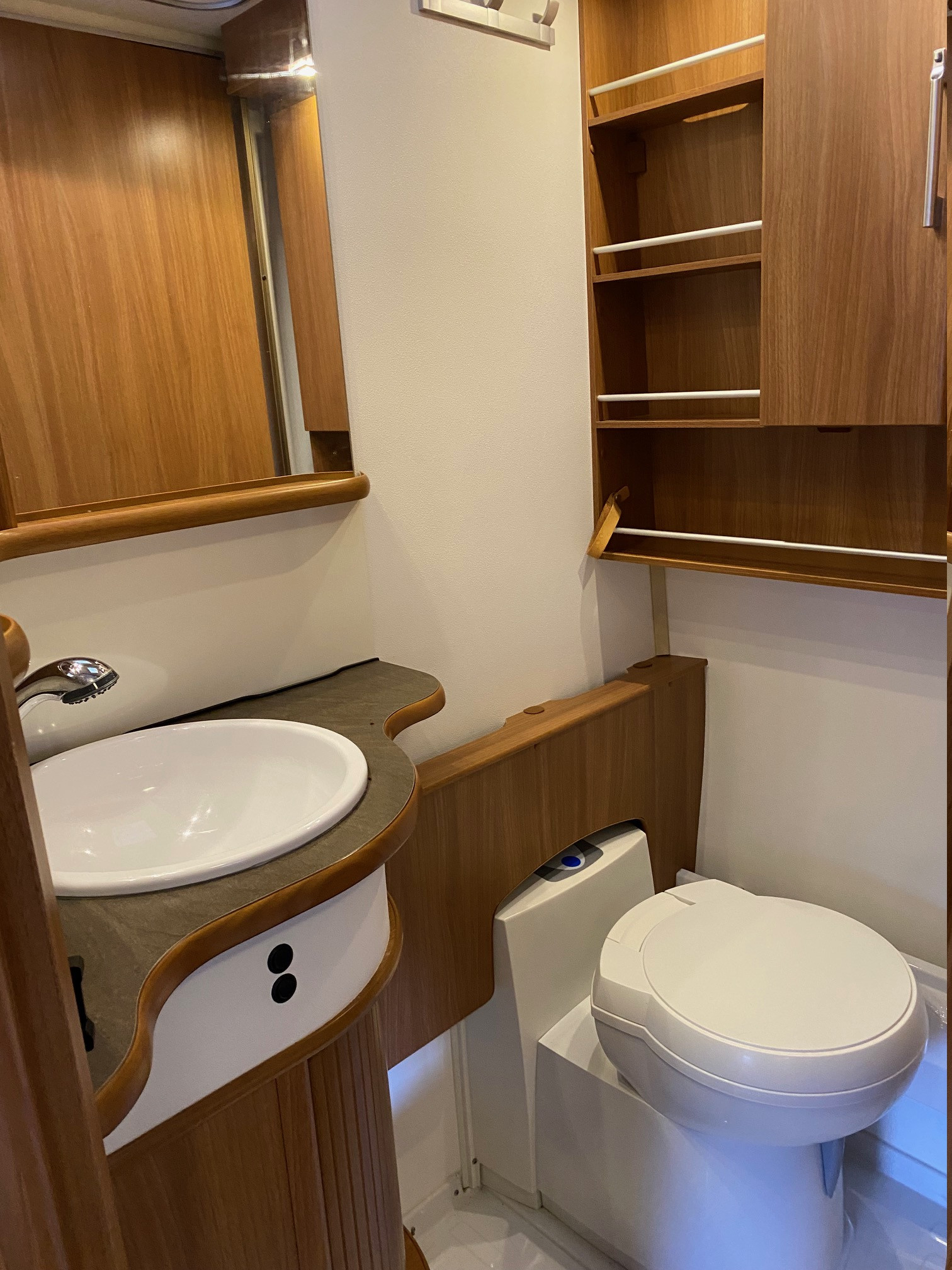 KABE BRILJANT XL KS förmedling - KABE