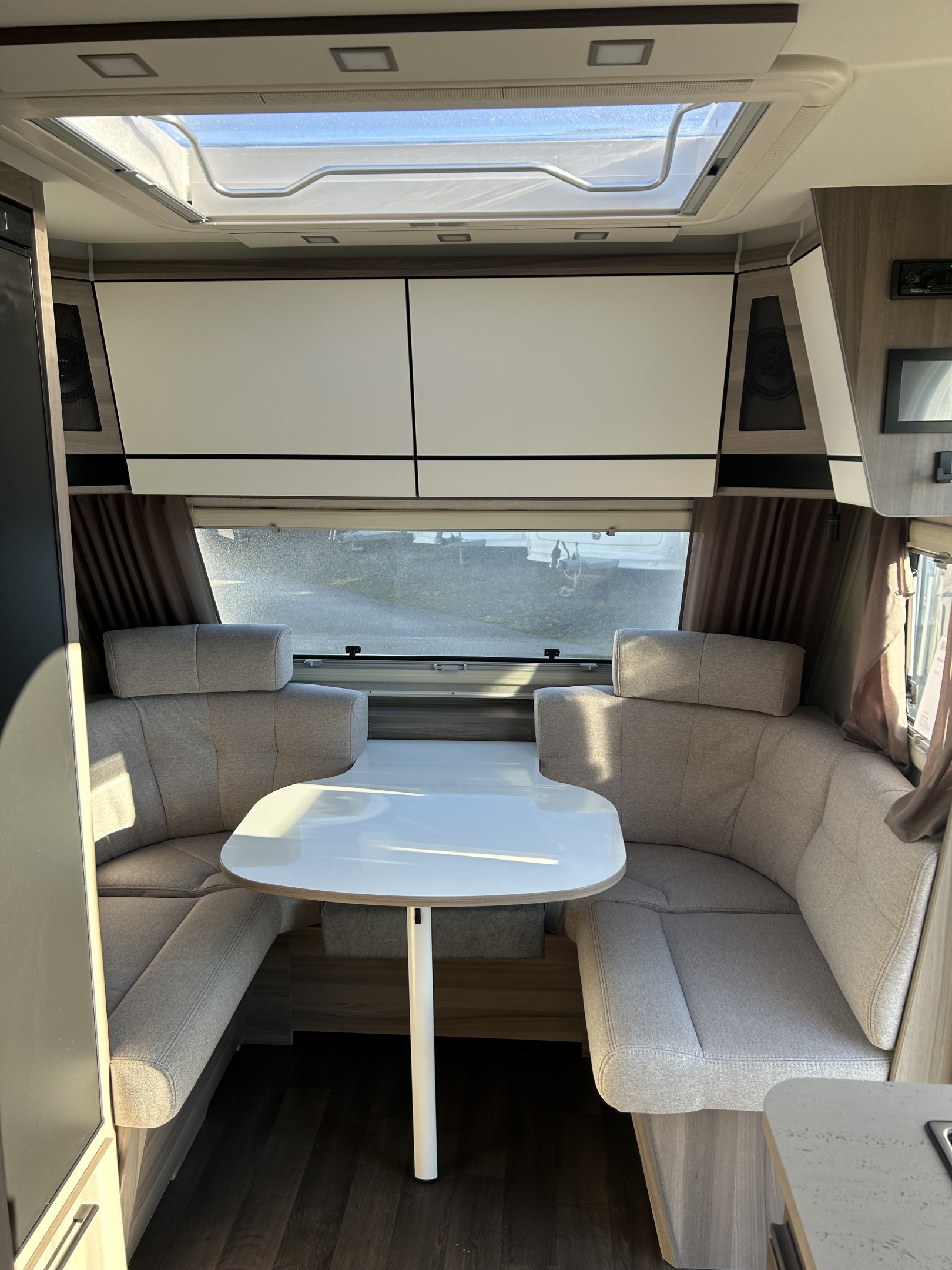 KABE ESTATE 470 GLE - KABE