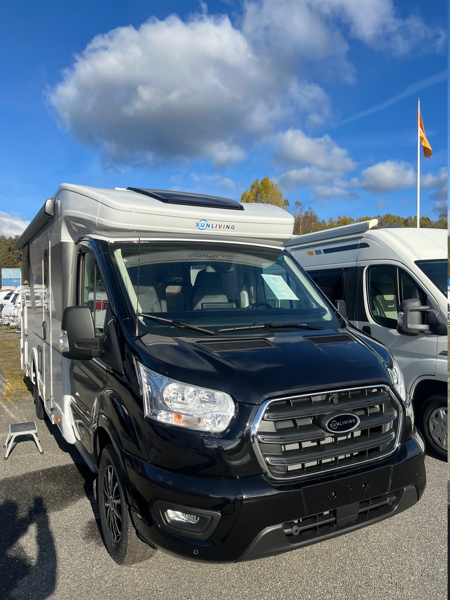 C 70DL - Ford 2.0 EcoBlue HD 165 (121kW) 35L - Sun Living