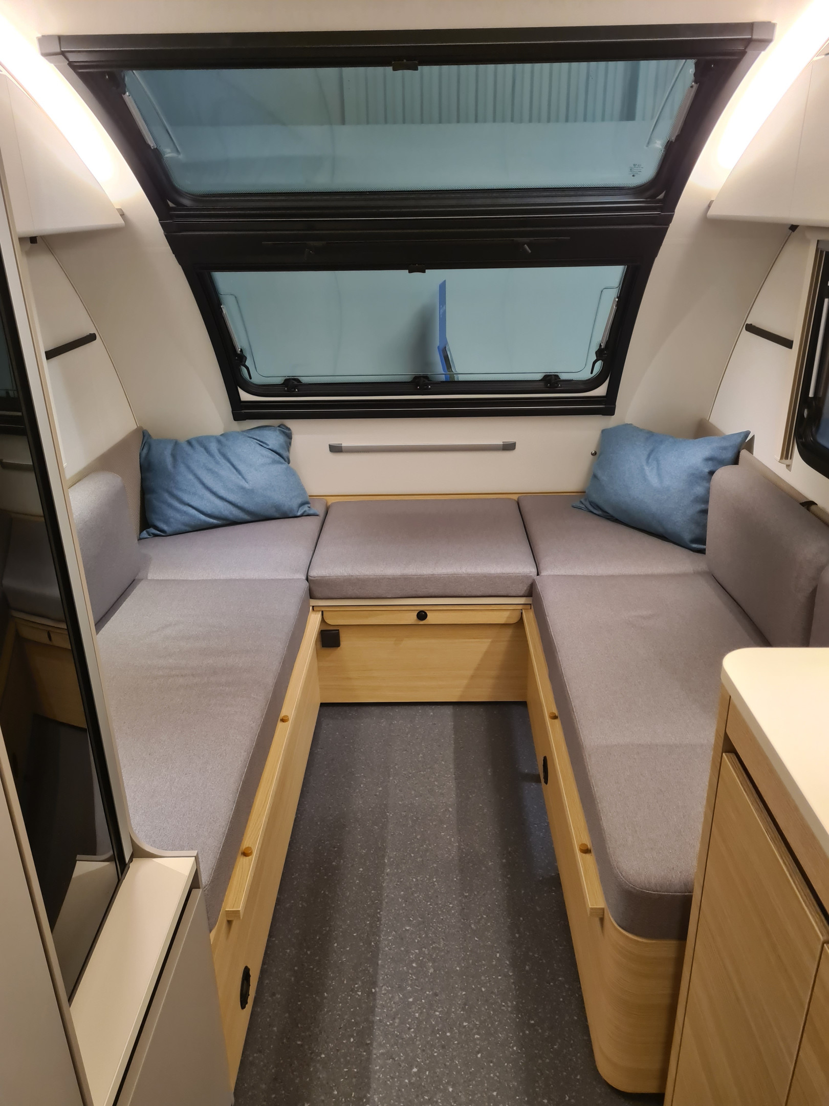 Adria ACTION 391 LH - Adria