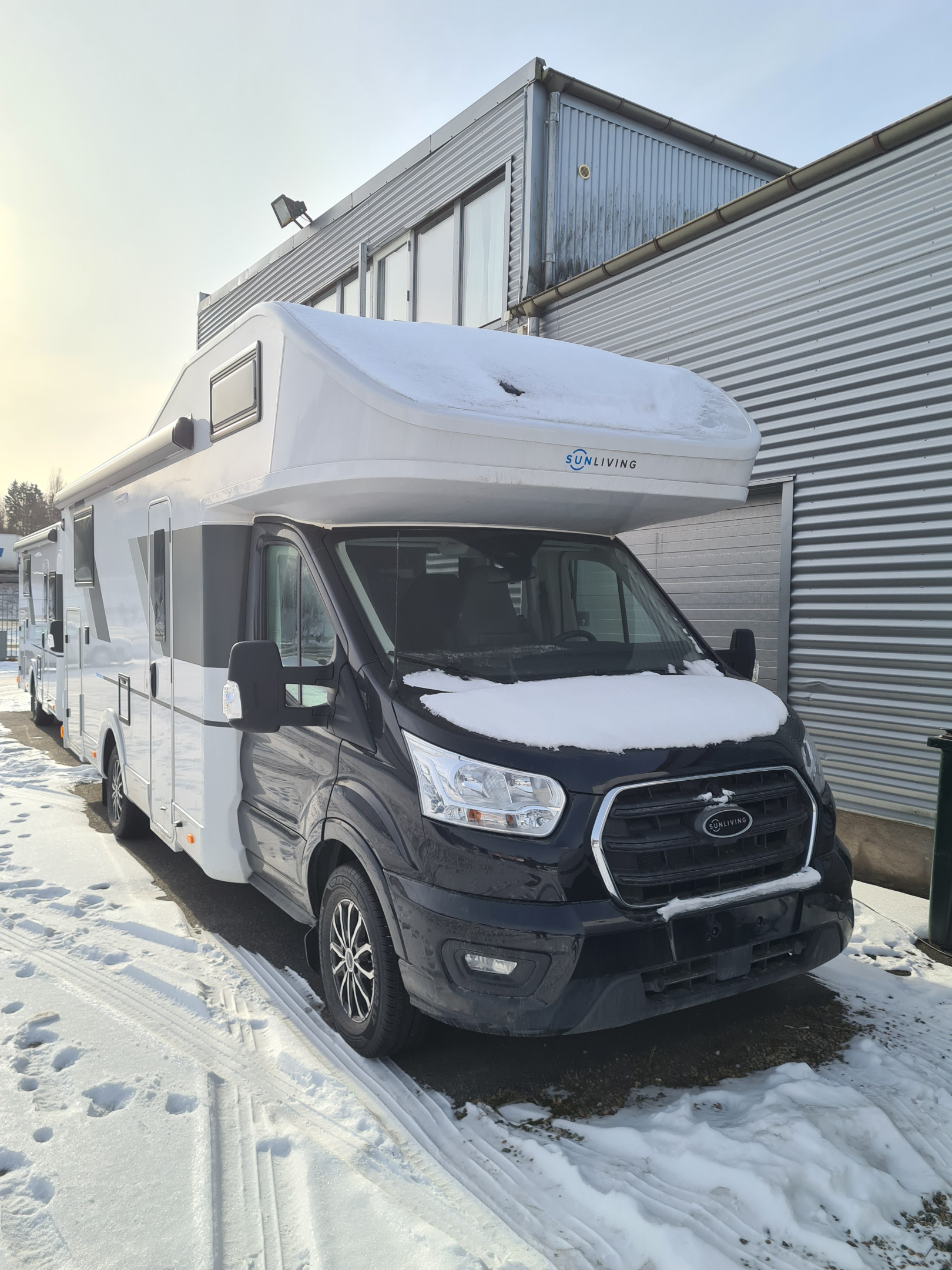 A 75SL - Ford 2.0 EcoBlue HD 165 (121kW) 41H - Sun Living