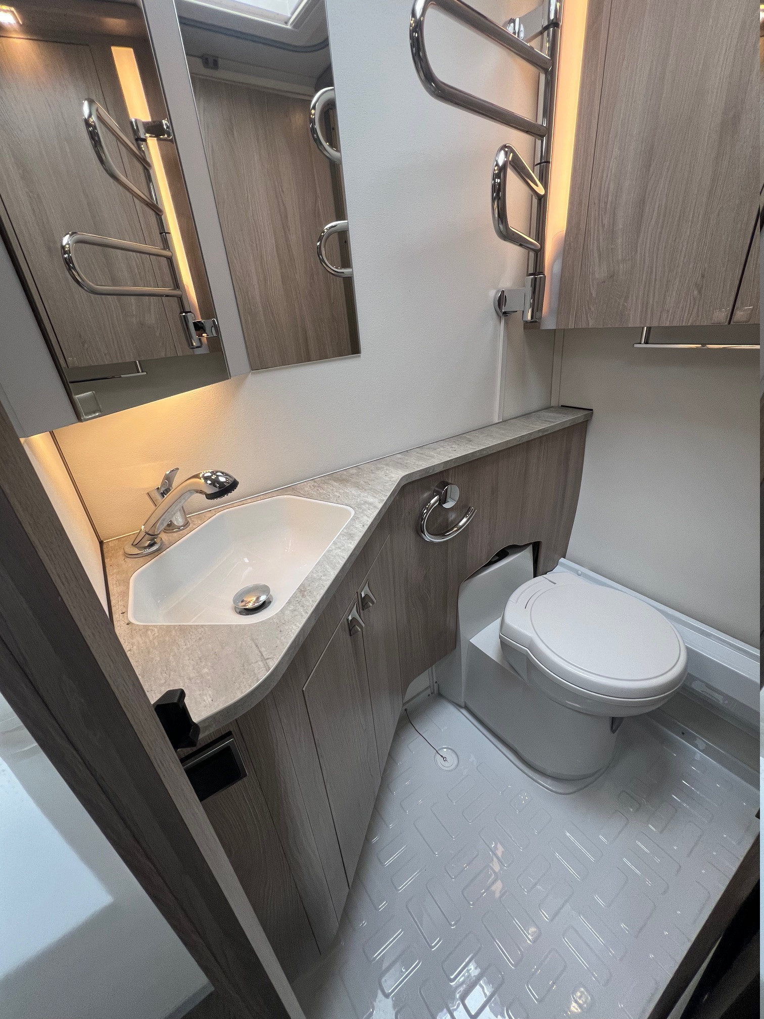 KABE ROYAL 600 XL FK KS - KABE