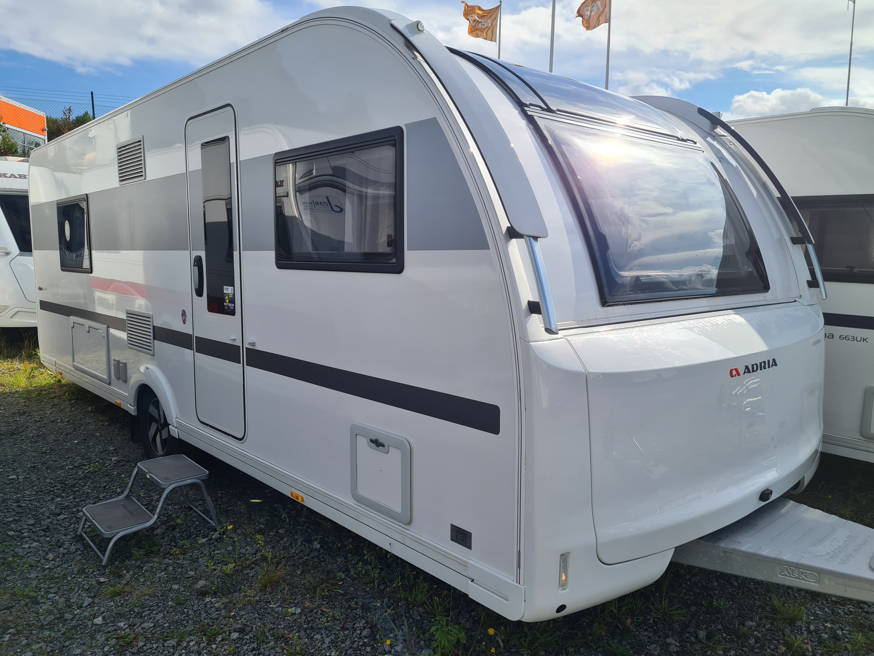 Adria Alpina 613 UT - Adria