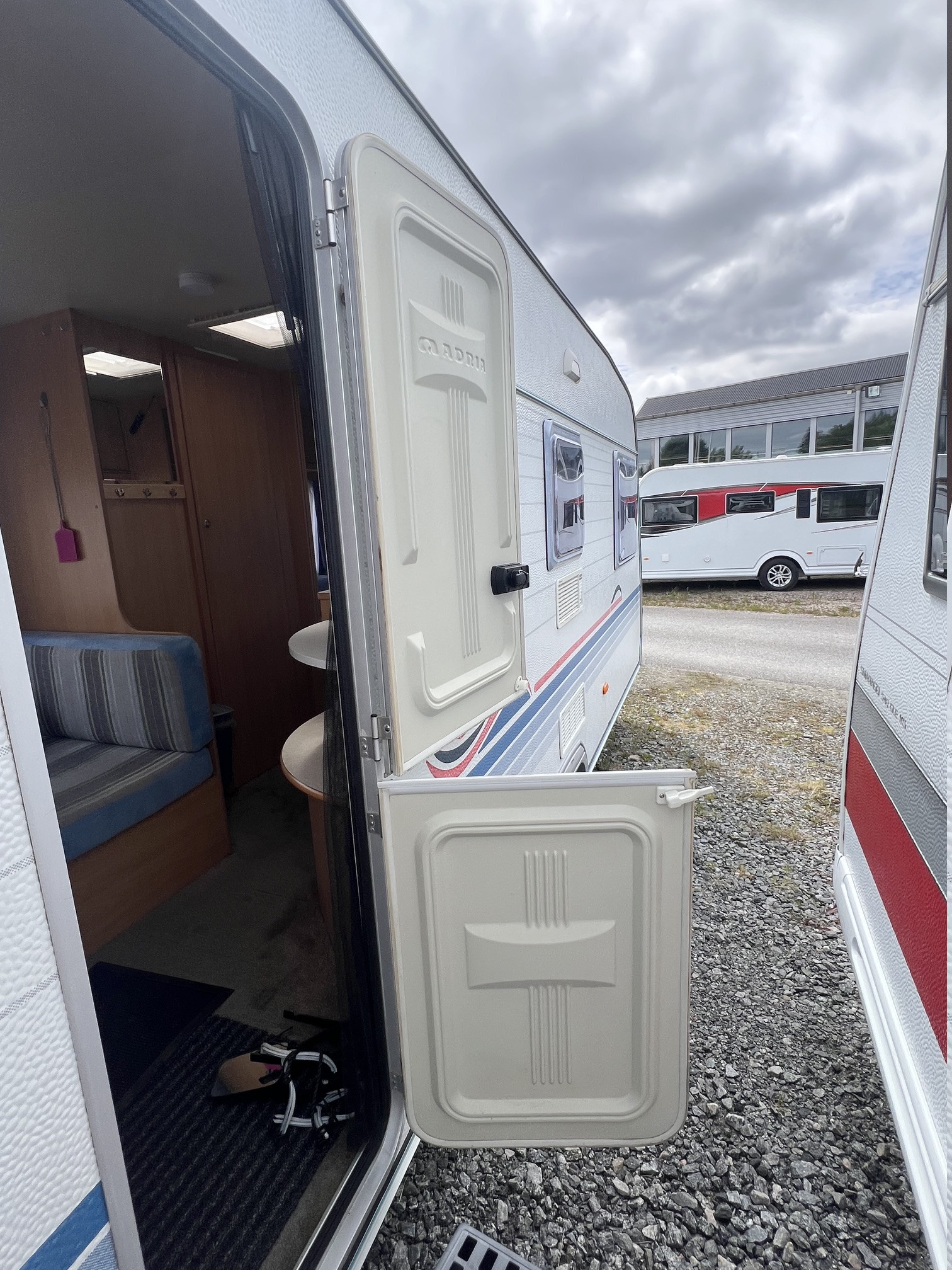 Adria Altea 502 LS "Gör det självvagn" 1300kg i totalvikt - Adria