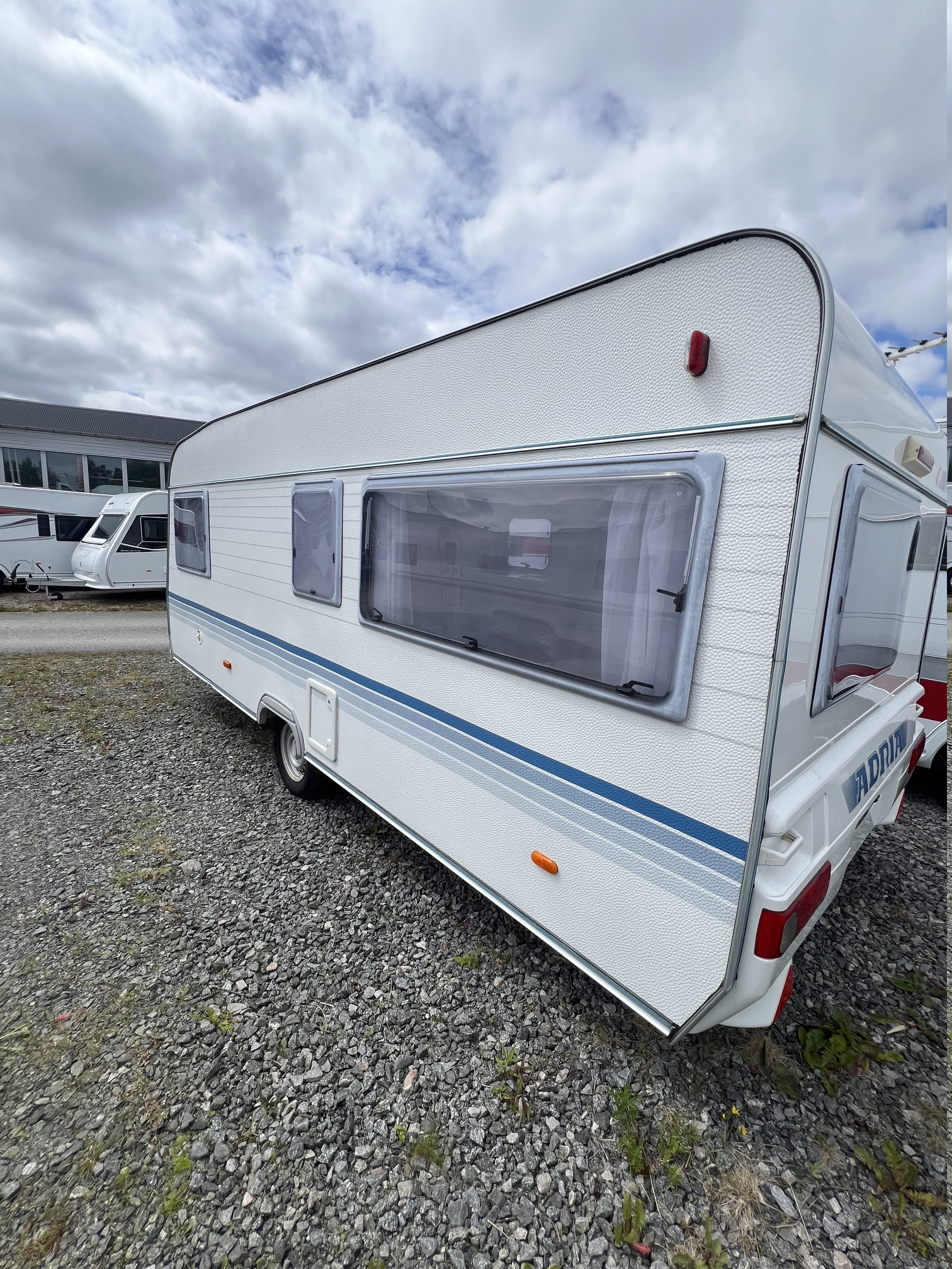 Adria Altea 502 LS "Gör det självvagn" 1300kg i totalvikt - Adria