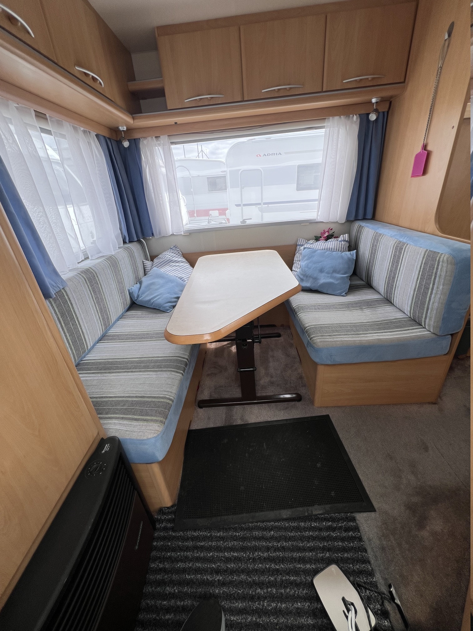 Adria Altea 502 LS "Gör det självvagn" 1300kg i totalvikt - Adria