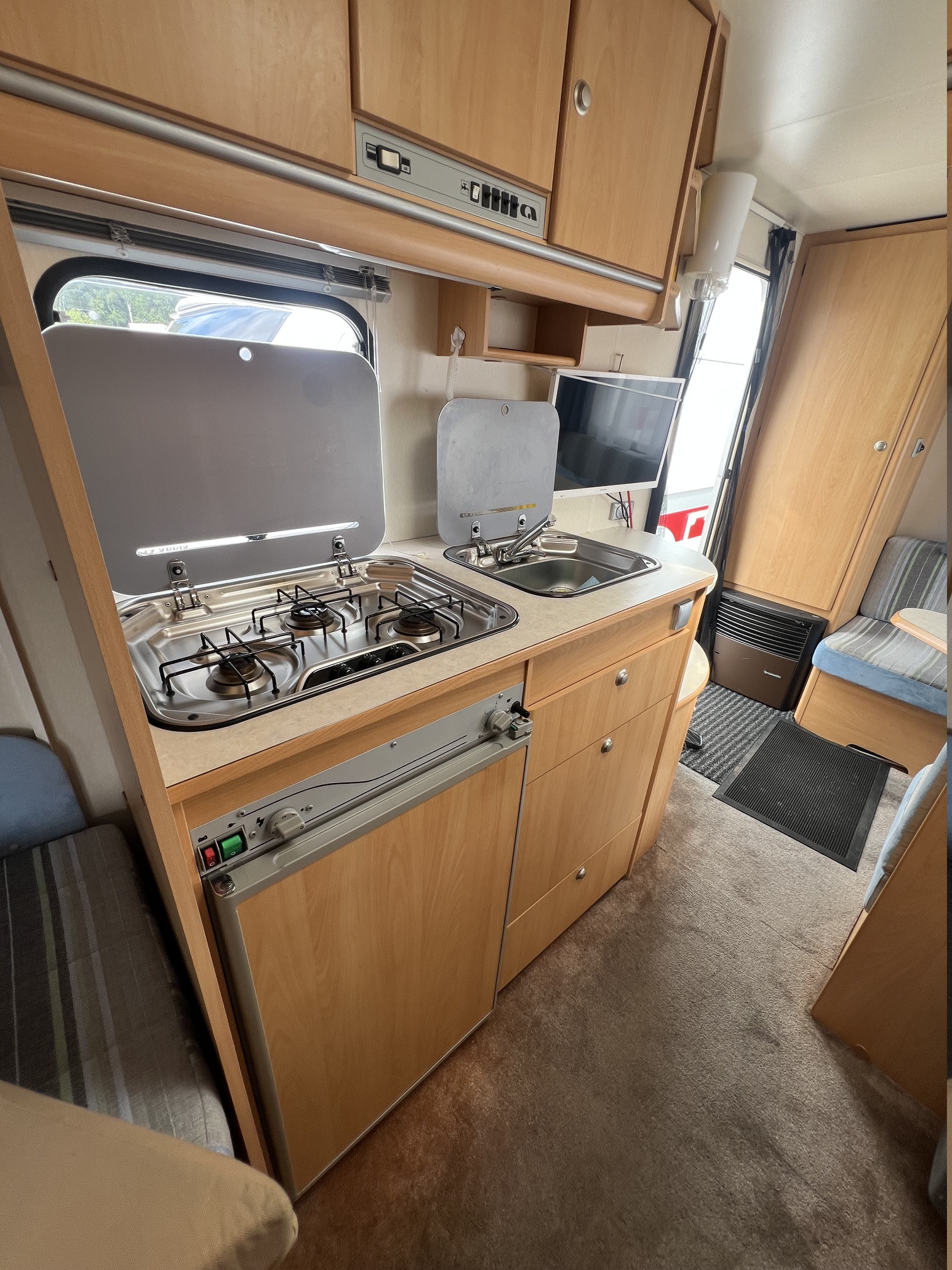 Adria Altea 502 LS "Gör det självvagn" 1300kg i totalvikt - Adria