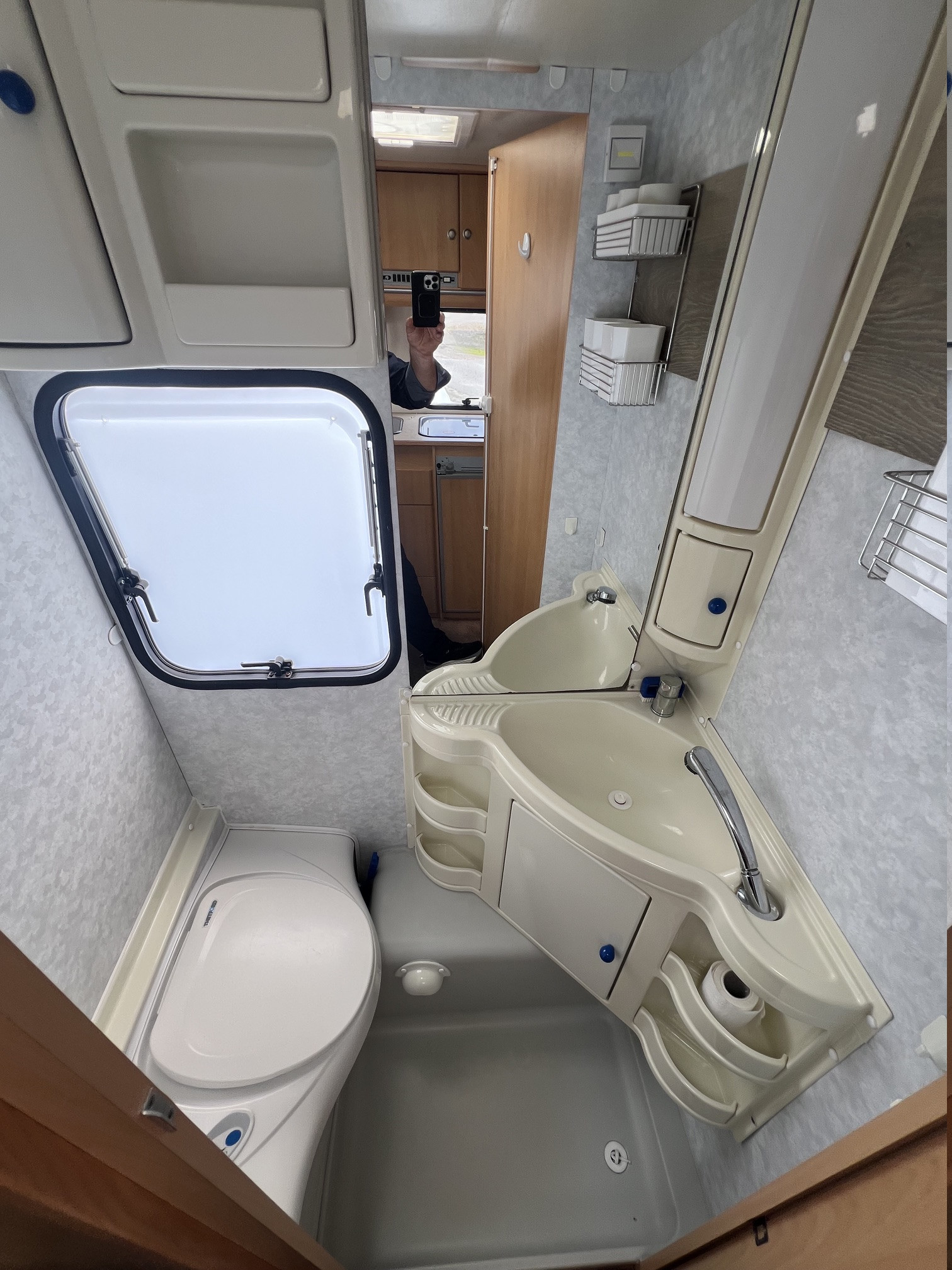 Adria Altea 502 LS "Gör det självvagn" 1300kg i totalvikt - Adria