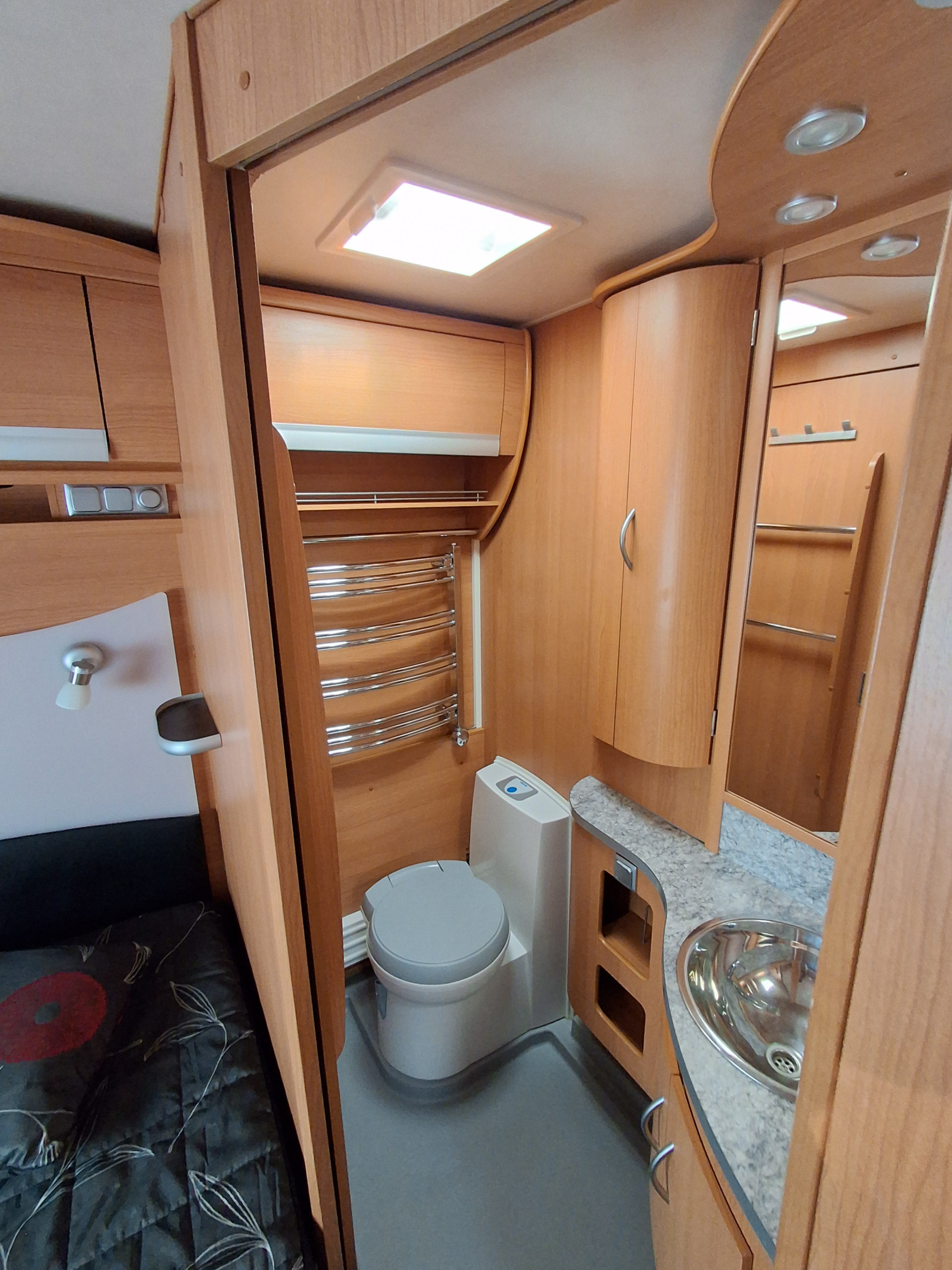 Cabby 570 Black Line F3 - Cabby