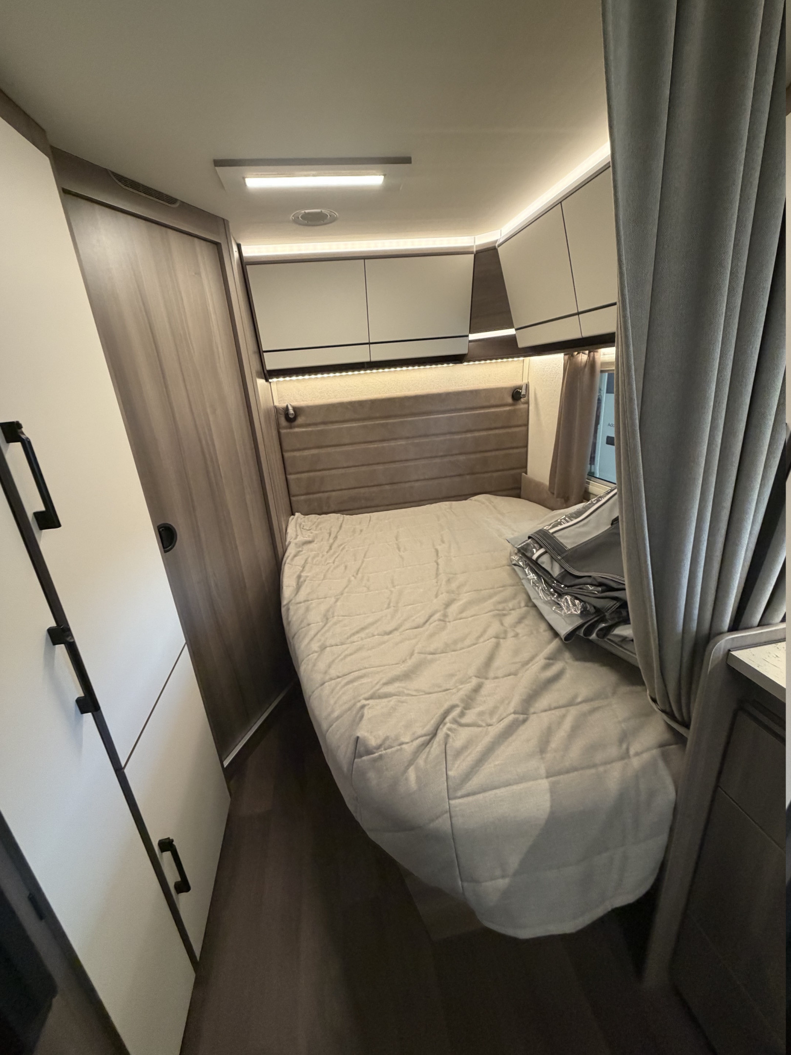 KABE Estate 470 XL ks - KABE