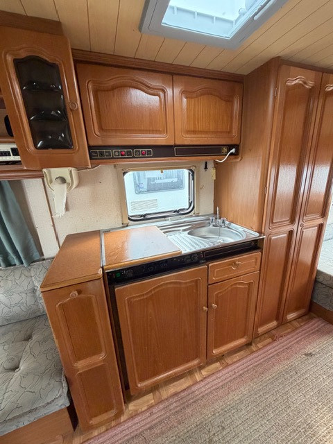 Knaus AZUR 540 TL "Gör det självvagn" - Knaus